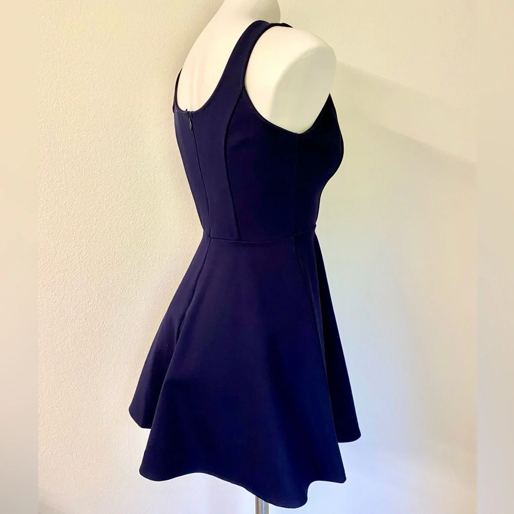 Superdown Navy Skater Deep V Mini Flare Dress NWT Small Revolve - Picture 4 of 6